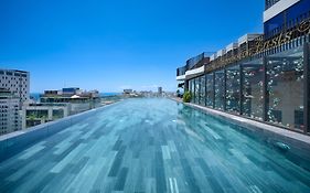Golden Lotus Grand Da Nang - Panoramic Rooftop Bar & Daily Afternoon Tea